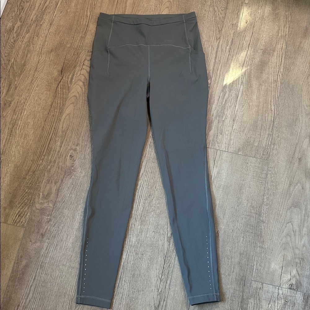 Lululemon Swift Speed High-Rise Tight 28”- Size 8